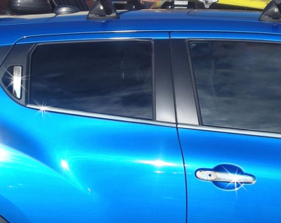 Nissan Juke (10–) Нижние молдинги стекол, нерж., 4 части